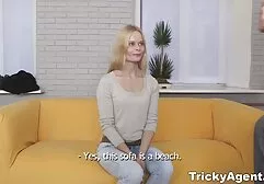 السا ژان سبک سگ دانلود عکس کون گنده کوچولو را با مردی موهای بلند فریب می دهد